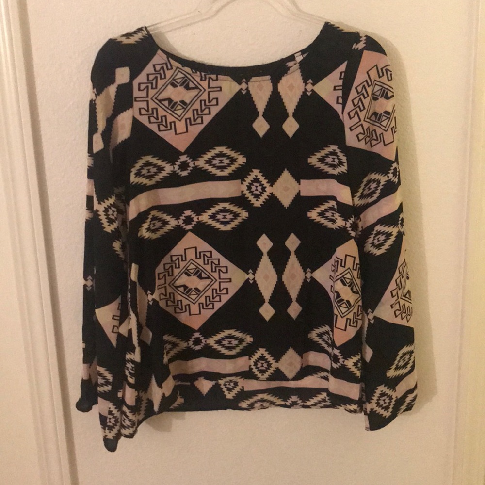Bell sleeve printed top
